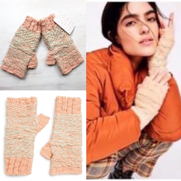 Free People Accessories - Free People Keep Knit Cozy Fingerless Gloves